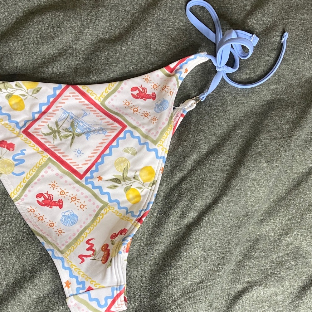 Abercrombie & Fitch Pastel Floral Bikini Bottom - Picture 4 of 6